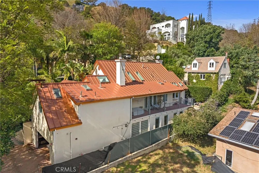 2127 Kress Street Hollywood Hills, CA 90046
