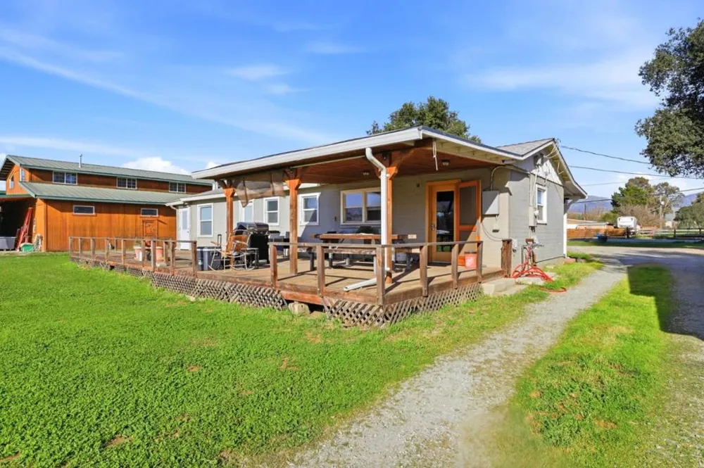 13805 Colony Avenue San Martin, CA 95046