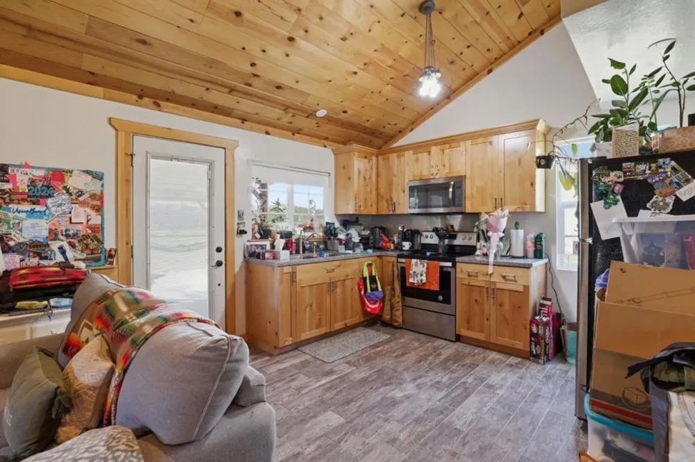 13805 Colony Avenue San Martin, CA 95046