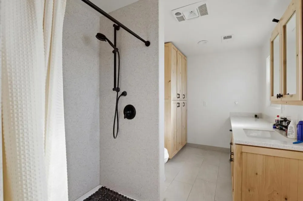 13805 Colony Avenue San Martin, CA 95046
