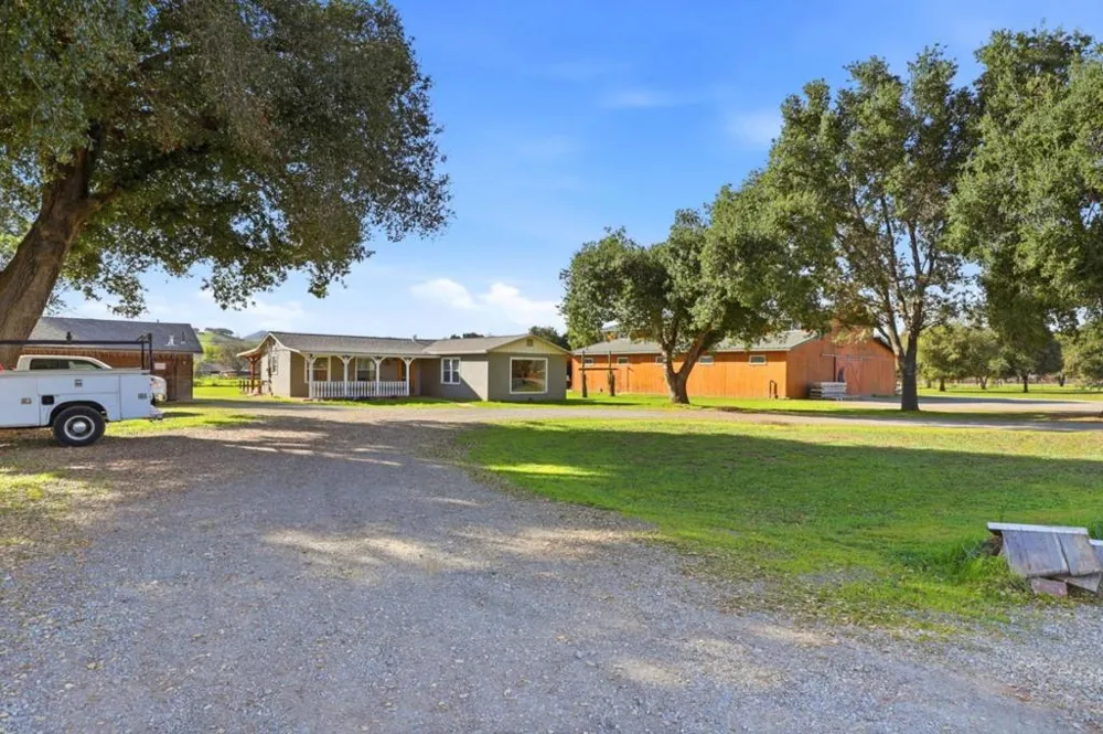 13805 Colony Avenue San Martin, CA 95046