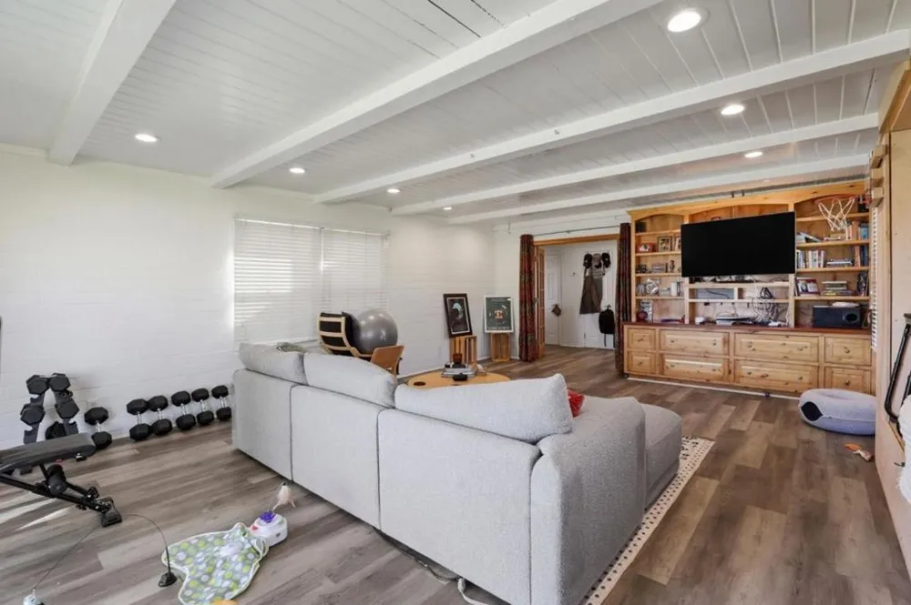 13805 Colony Avenue San Martin, CA 95046