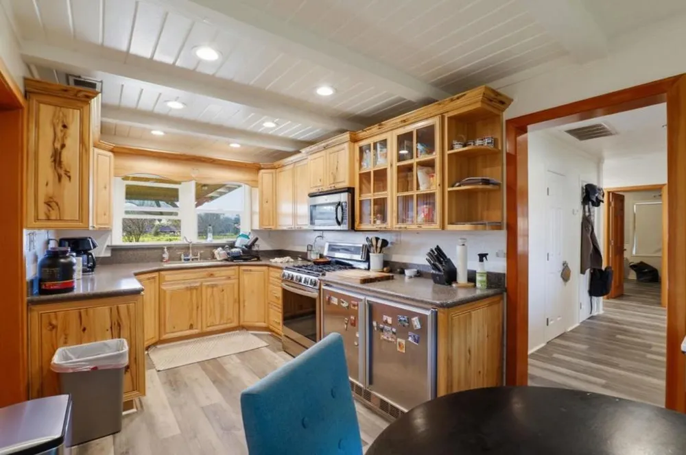 13805 Colony Avenue San Martin, CA 95046