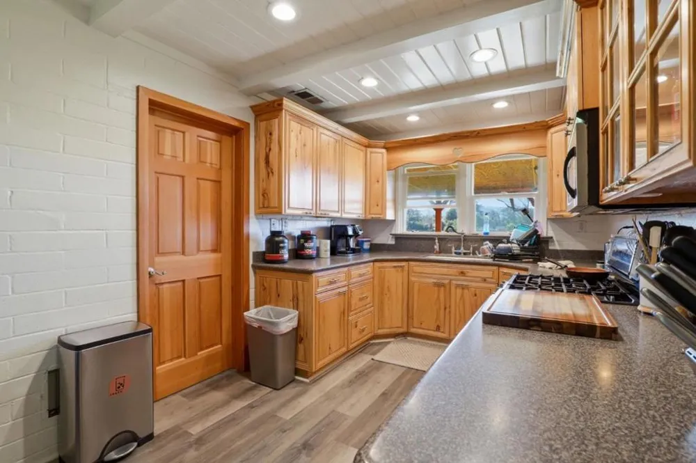 13805 Colony Avenue San Martin, CA 95046