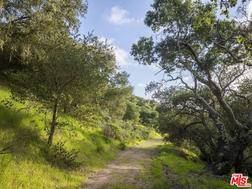 1701 W Hwy 246 Buellton, CA 93427