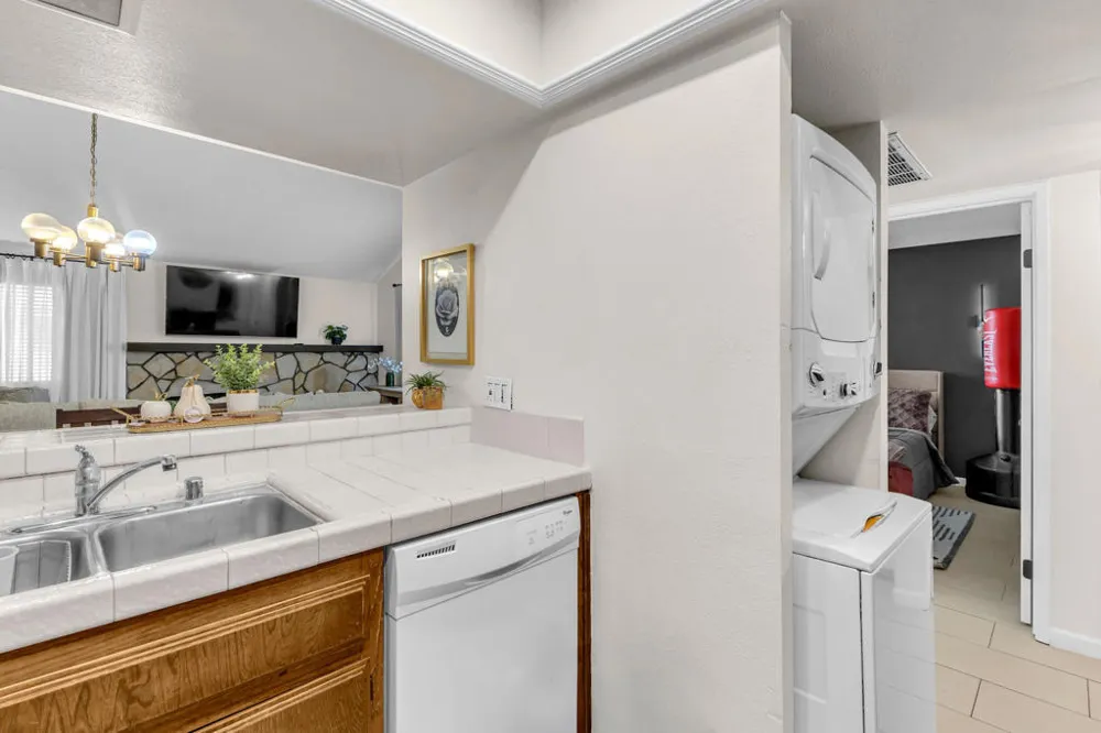 47395 Monroe Street #102 Indio, CA 92201