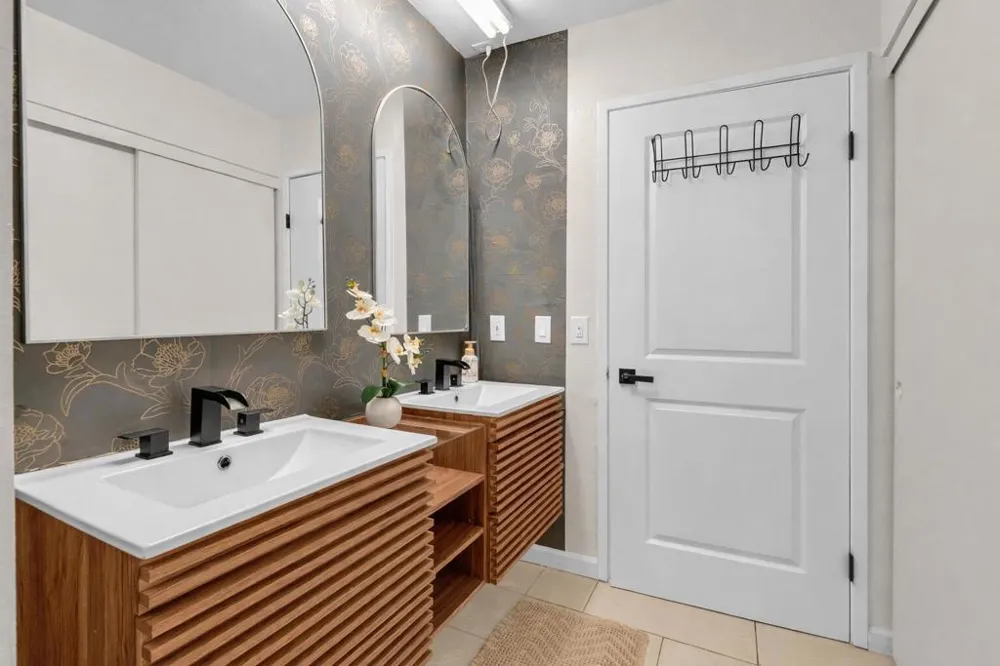 47395 Monroe Street #102 Indio, CA 92201