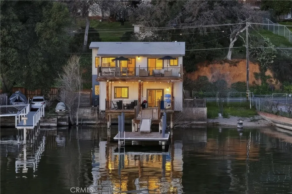 10727 E Highway 20 Clearlake Oaks, CA 95423