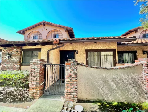4288 Rosemead #25