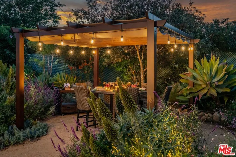 1214 Shoreline Drive Santa Barbara, CA 93109