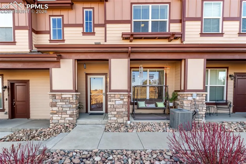 5578 Stetson Hills Boulevard