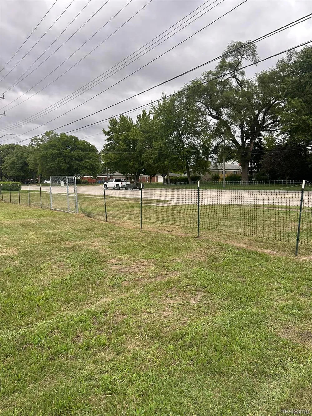 27365 Ryan Road Warren City, MI 48092