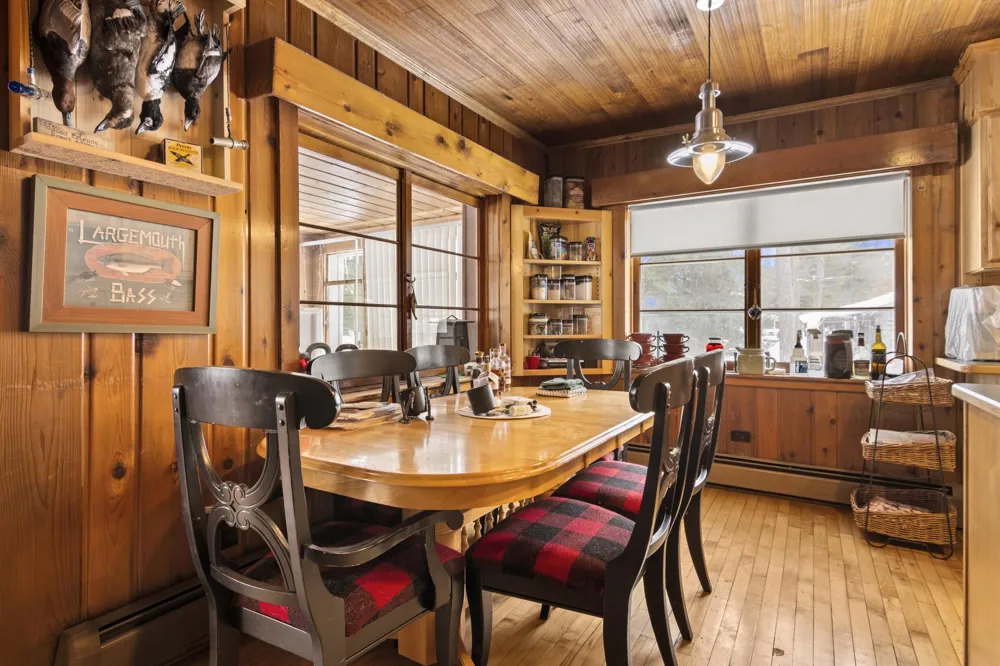 14221 Torch River Road Milton Township, MI 49676