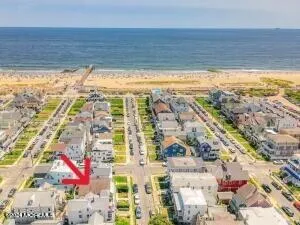 19 Webb Avenue #1E