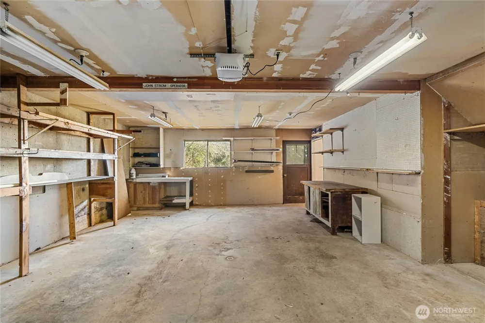 209 W Chenault Avenue Hoquiam, WA 98550
