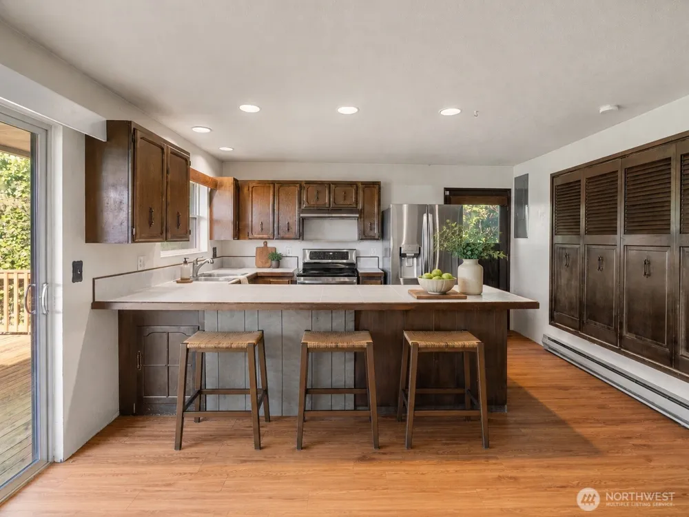 209 W Chenault Avenue Hoquiam, WA 98550