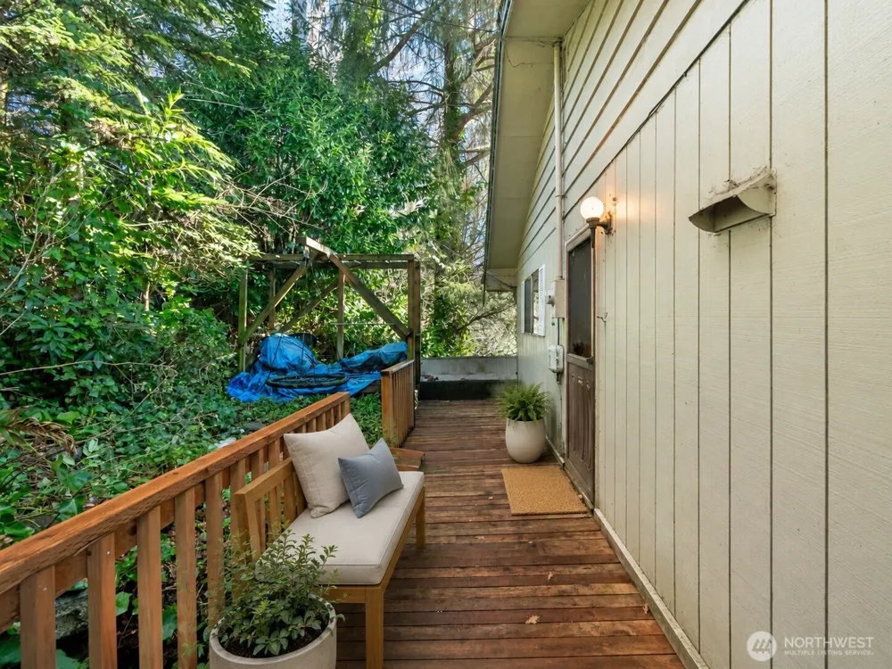 209 W Chenault Avenue Hoquiam, WA 98550