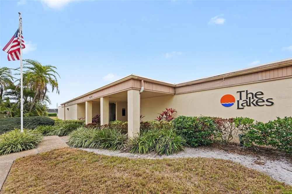 4800 LAKE VILLA DRIVE Clearwater, FL 33762