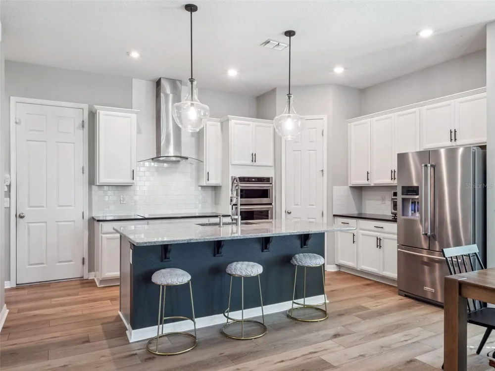 2259 WHITE FEATHER LOOP Oakland, FL 34787
