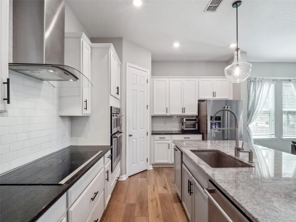 2259 WHITE FEATHER LOOP Oakland, FL 34787