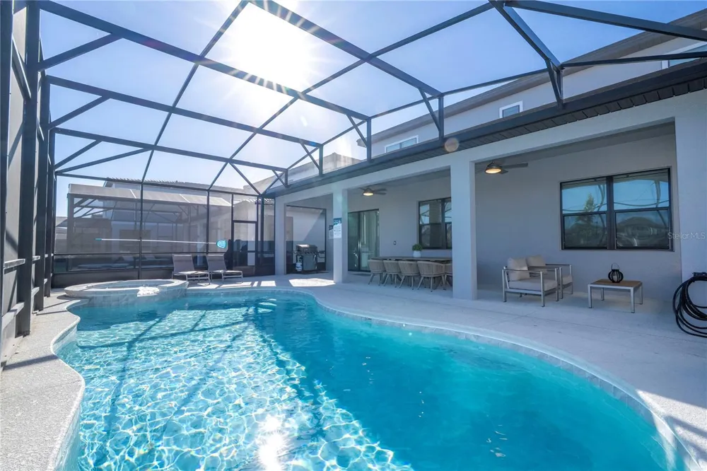 5860 HIGH SEAS DRIVE Orlando, FL 32821