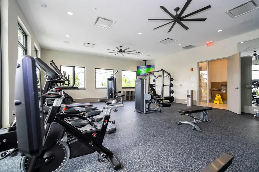 5860 HIGH SEAS DRIVE Orlando, FL 32821