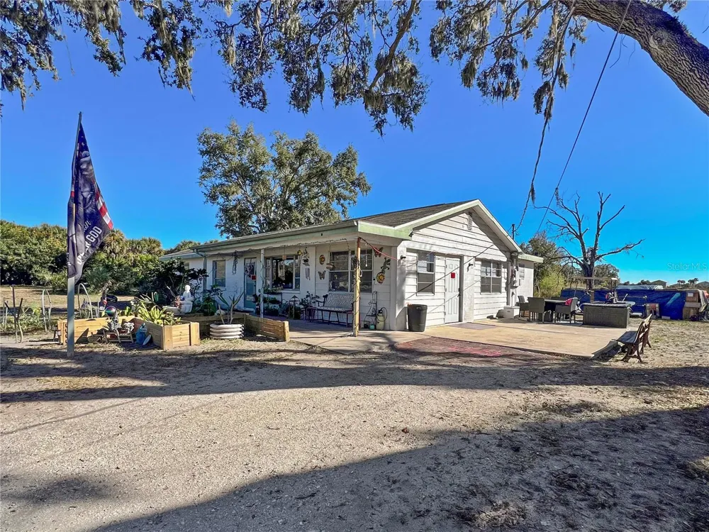 2519 MOCCASIN WALLOW ROAD Palmetto, FL 34221