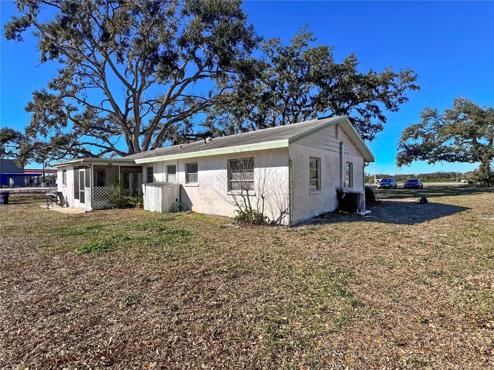 2519 MOCCASIN WALLOW ROAD Palmetto, FL 34221