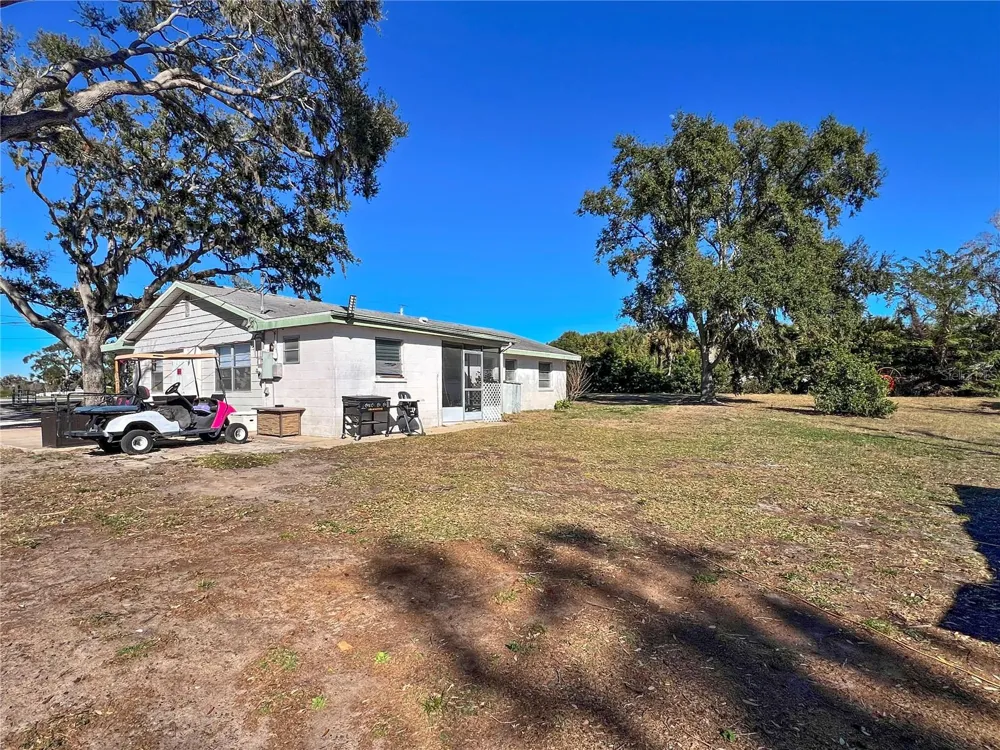 2519 MOCCASIN WALLOW ROAD Palmetto, FL 34221