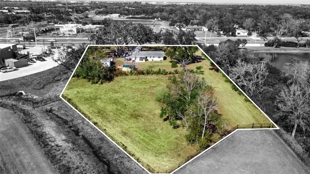 2519 MOCCASIN WALLOW ROAD Palmetto, FL 34221