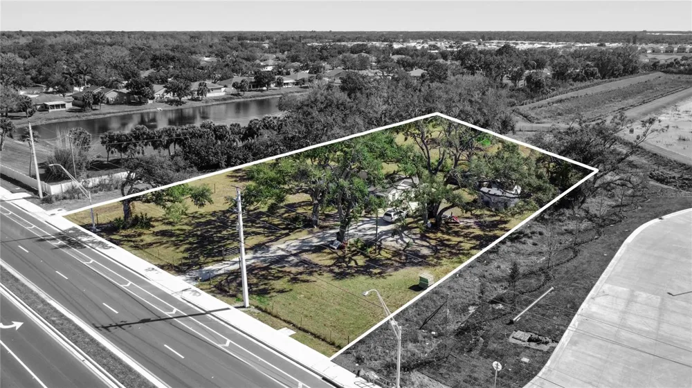 2519 MOCCASIN WALLOW ROAD Palmetto, FL 34221
