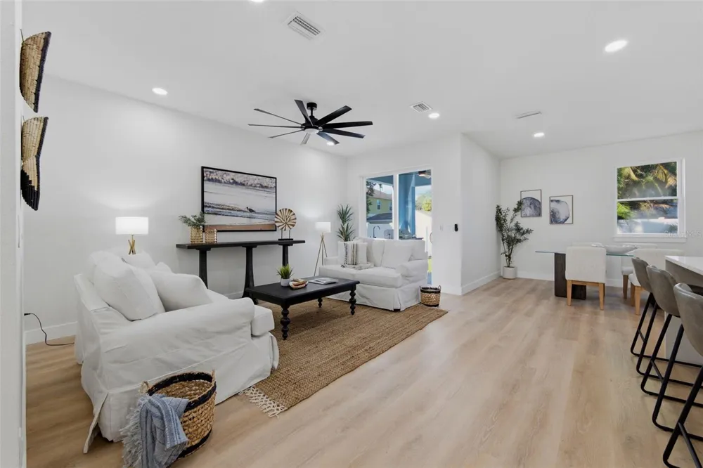 6805 S ELEMETA STREET Tampa, FL 33616