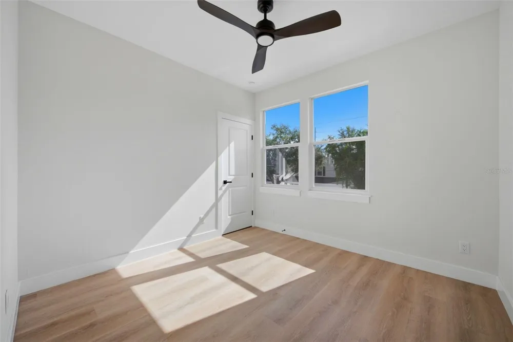 6805 S ELEMETA STREET Tampa, FL 33616