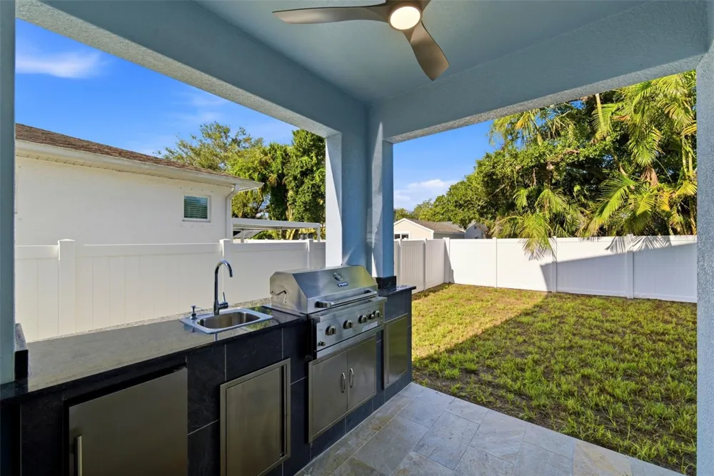 6805 S ELEMETA STREET Tampa, FL 33616