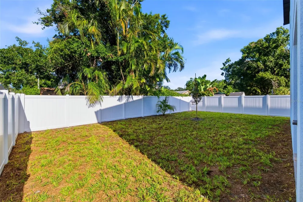 6805 S ELEMETA STREET Tampa, FL 33616