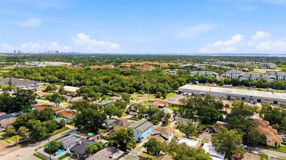 6805 S ELEMETA STREET Tampa, FL 33616