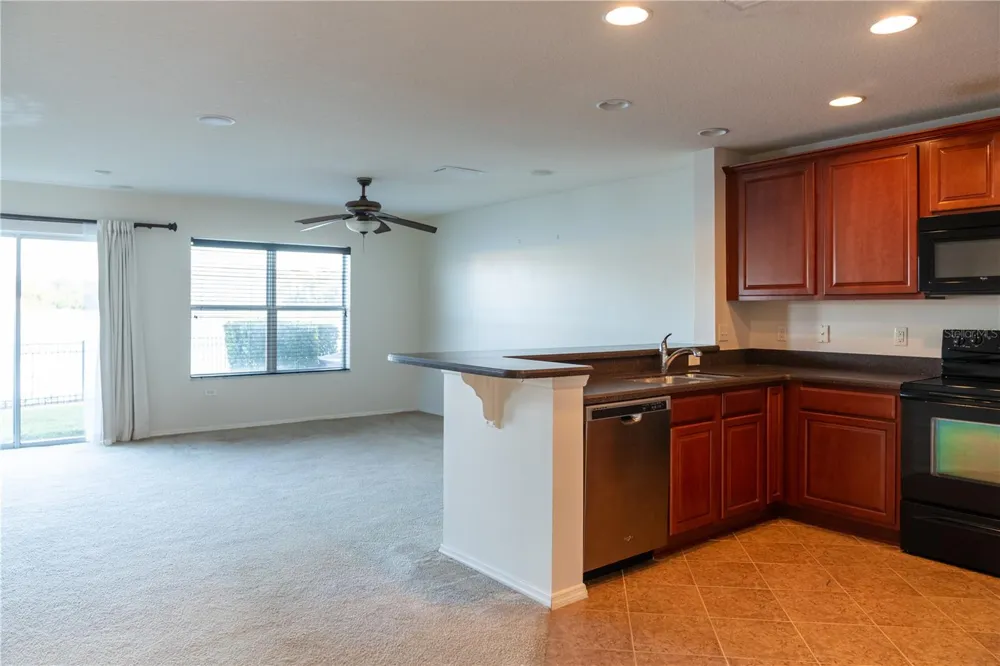 3733 EAGLE PRESERVE POINT Sanford, FL 32773