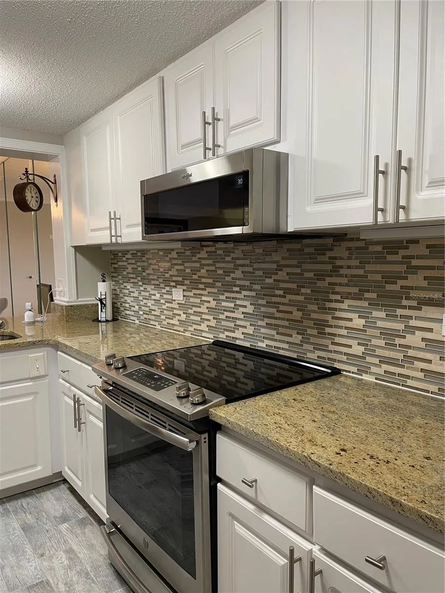 36750 US HIGHWAY 19 #14-211 Palm Harbor, FL 34683