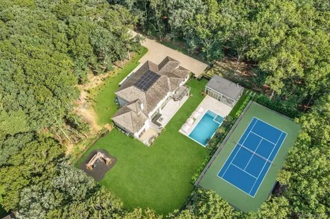 1552 Deerfield Road