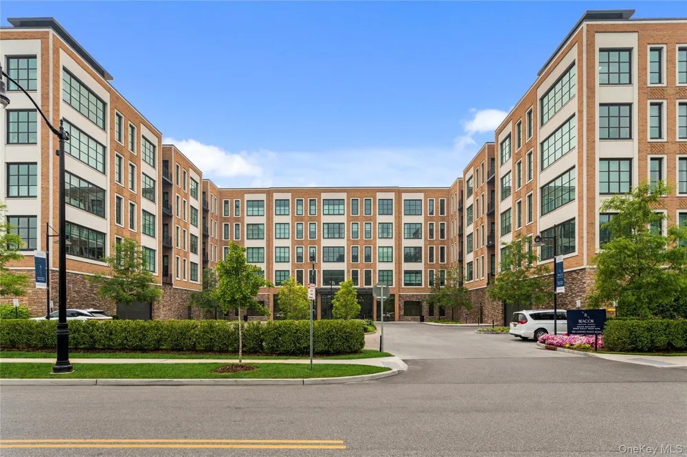 100 Garvies Point Road #1327 Glen Cove, NY 11542