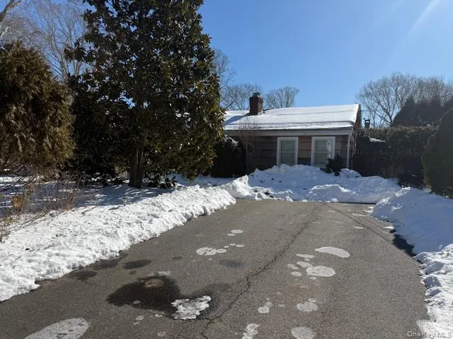 40 Roman Road Southampton, NY 11968
