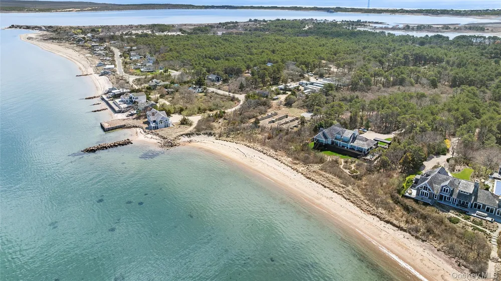 623 Lazy Point Road Amagansett, NY 11930