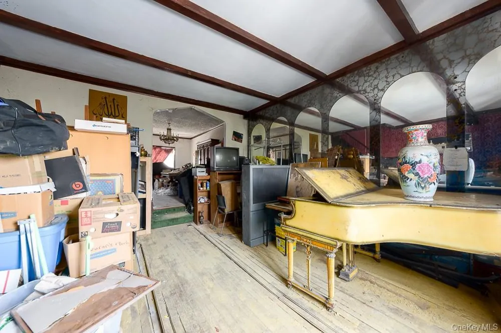 30 Tudor Terrace Brooklyn, NY 11224