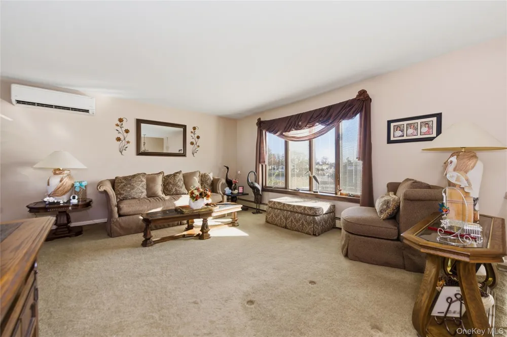613 Smith Place Oceanside, NY 11572