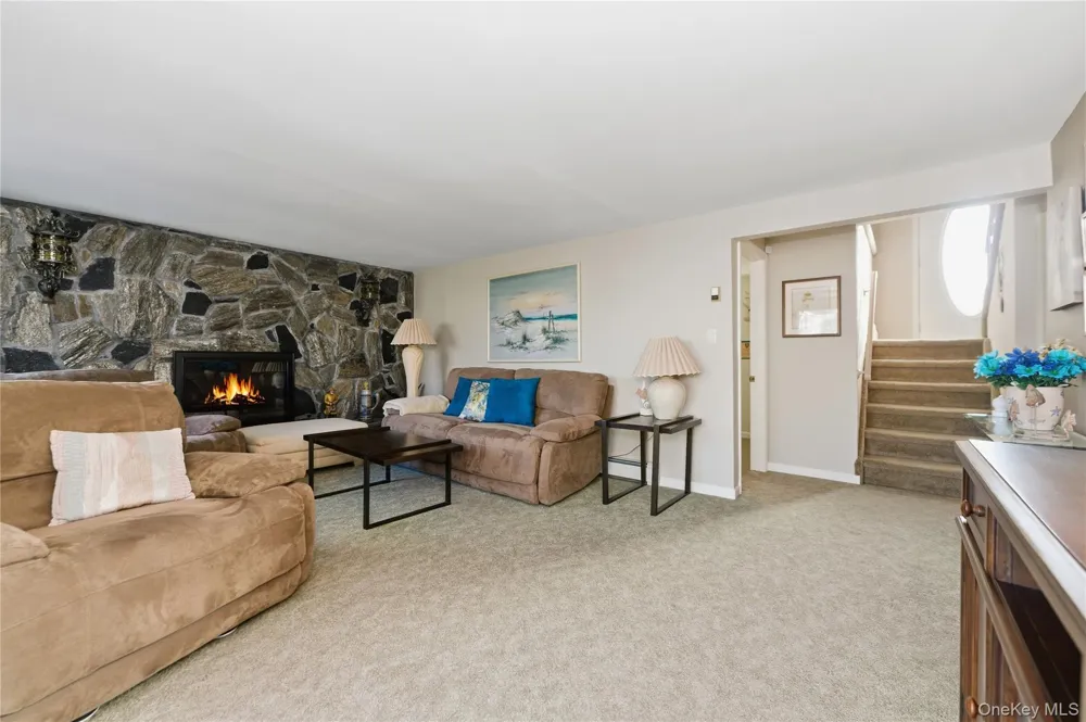 613 Smith Place Oceanside, NY 11572