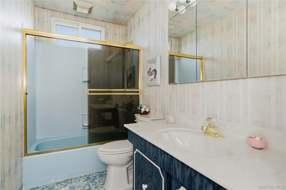613 Smith Place Oceanside, NY 11572