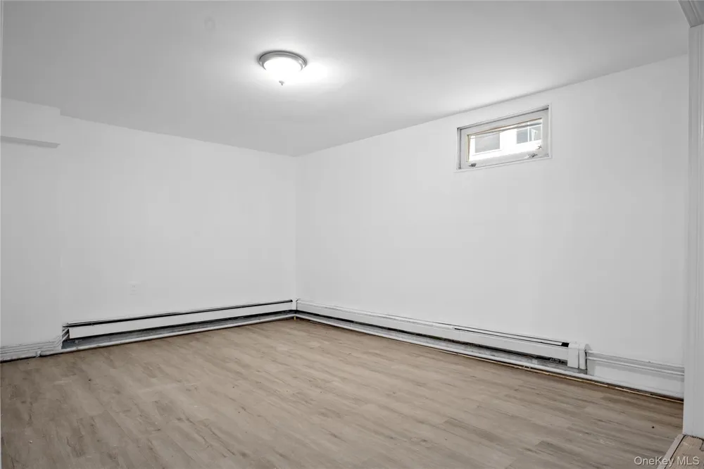 73-33 188th Street Fresh Meadows, NY 11366
