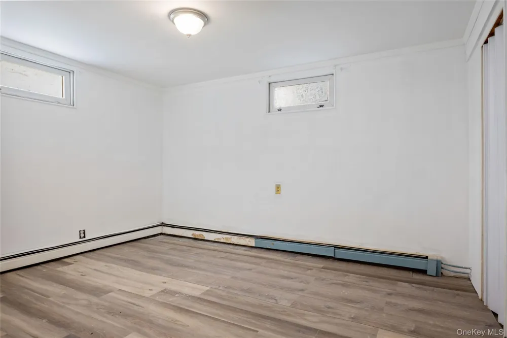 73-33 188th Street Fresh Meadows, NY 11366