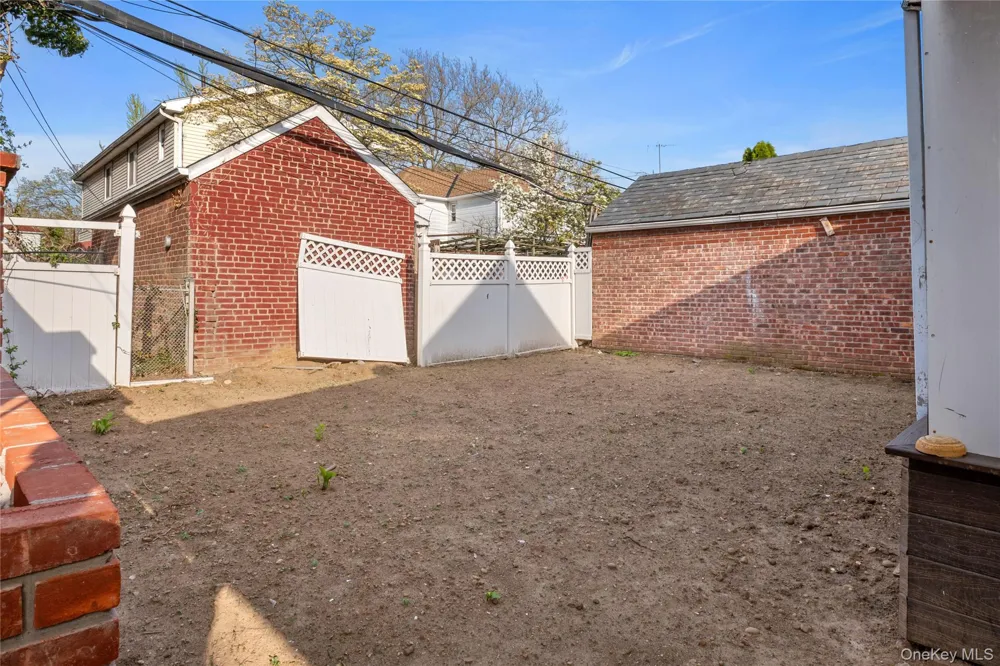 73-33 188th Street Fresh Meadows, NY 11366