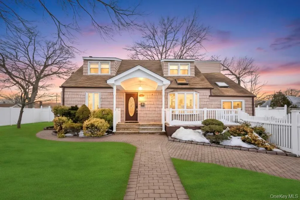 361 S 16th Street Lindenhurst, NY 11757